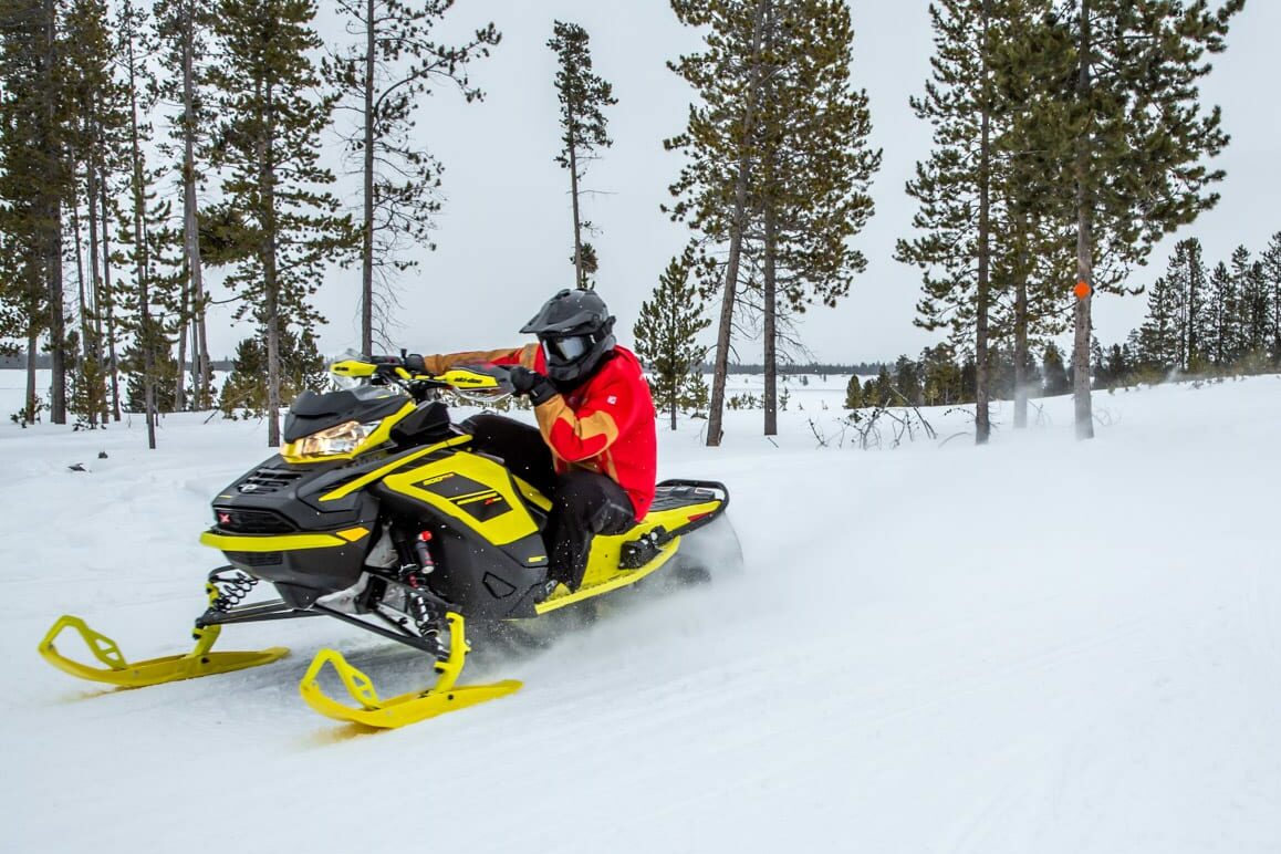 Ski-Doo Renegade XRS 900 Turbo 2021 Essai