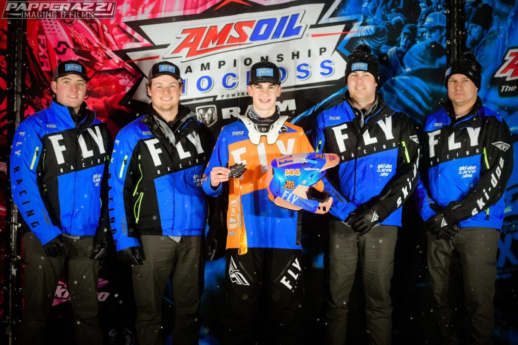 Snocross Les québécois décollent aux États-Unis