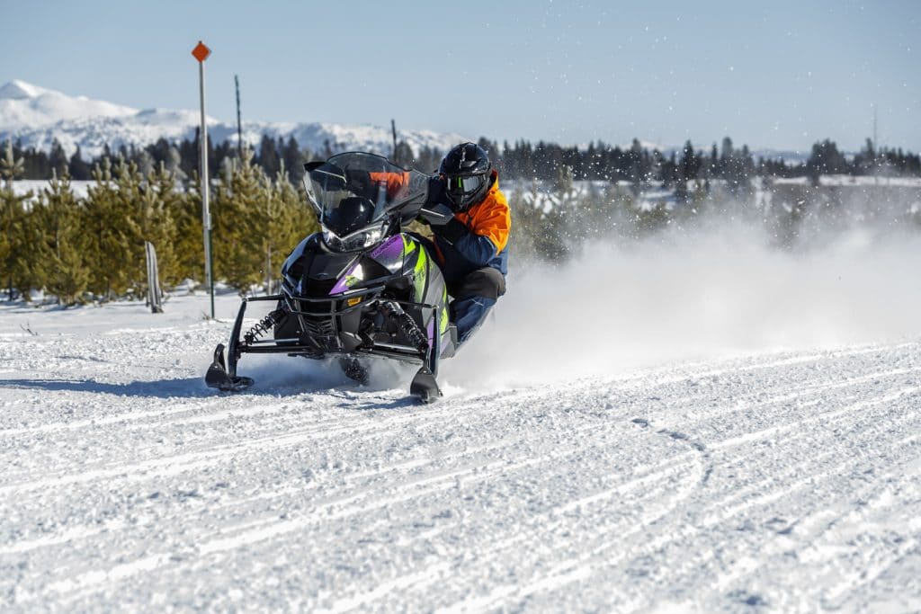 Arctic Cat ZR 9000 Thundercat 2023 Essai