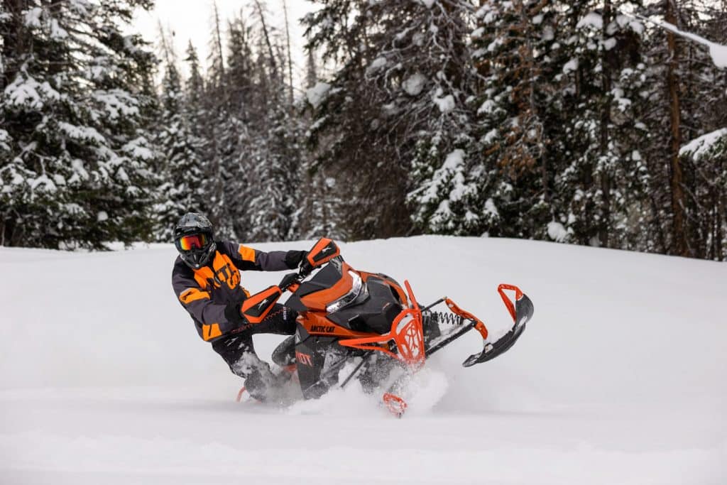 Arctic Cat Snowmobile-2024-Lineup 