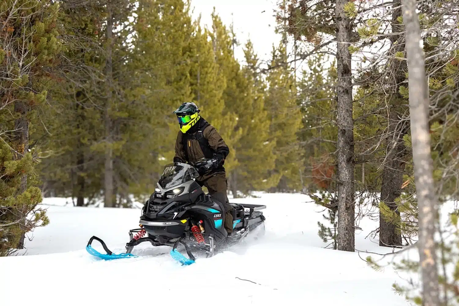The 2026 LYNX Commander RE in action
