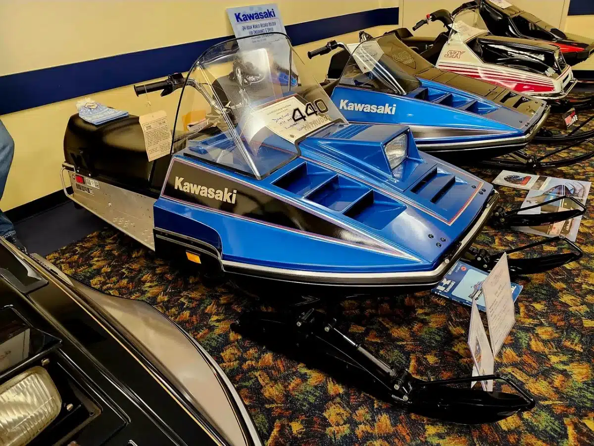 PHOTO 6 - Kawasaki Intruder 1979 NEUVE! – grande taille