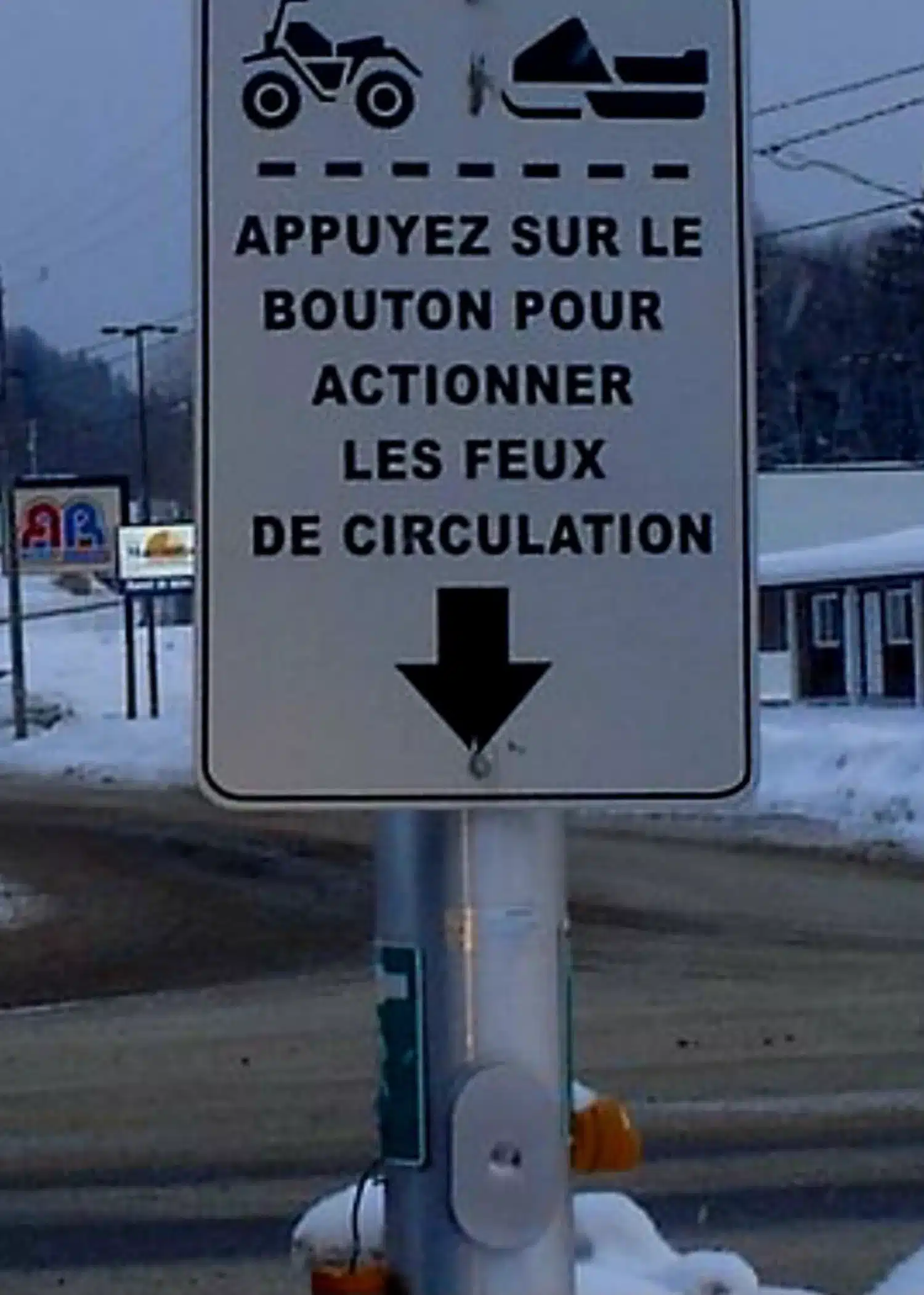 PHOTO 2 - Feux de circulation La Tuque – grande taille