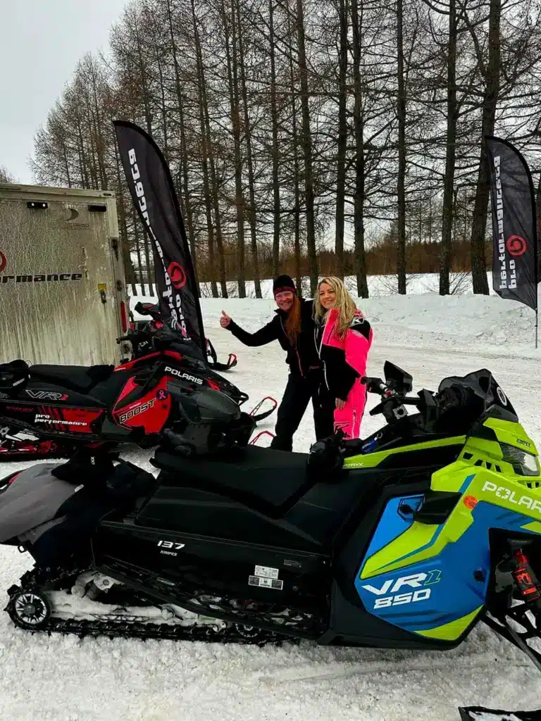 PHOTO 2 - JoAnn et Claudia - Jess Dum – grande taille