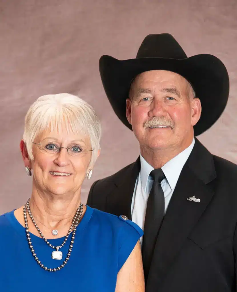 (Photo 5) Diane & Greg Hiles_3x3.7_Inductees